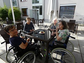 Kaffeehausterrasse